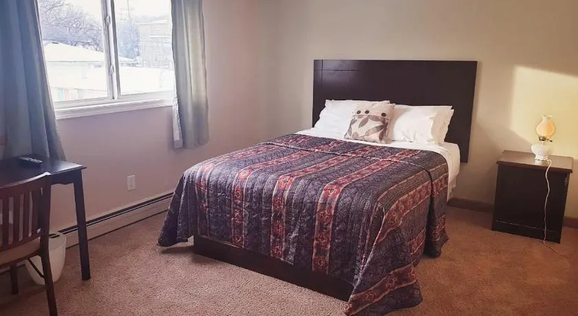 BUDGET LODGE - Image 1
