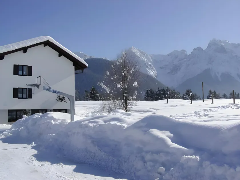 Jugendherberge Mittenwald - Image 1