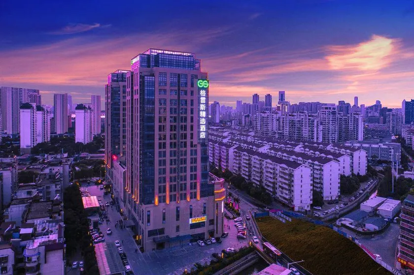 Grace Select Hotel (tengwangge Nanchang Bayi Square ) - Image 1