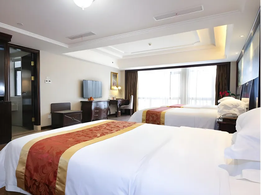 Vienna International Hotel Huizhou Huidong Honghai Bay - Image 1