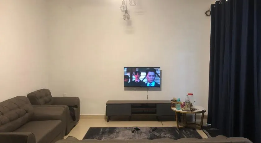 Nara Homestay Serkam - Image 1