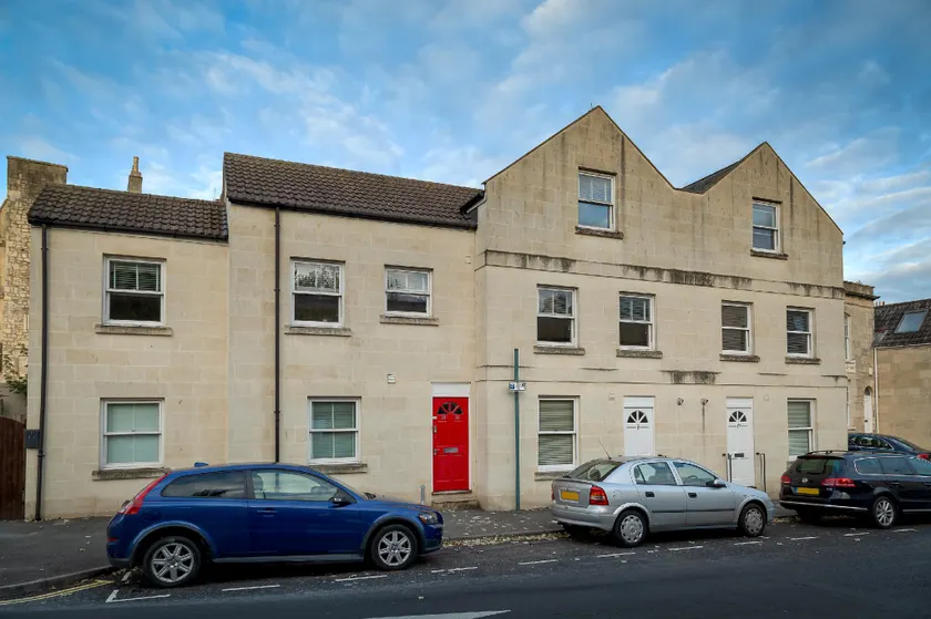 Bath Breaks Apartments - Image 1
