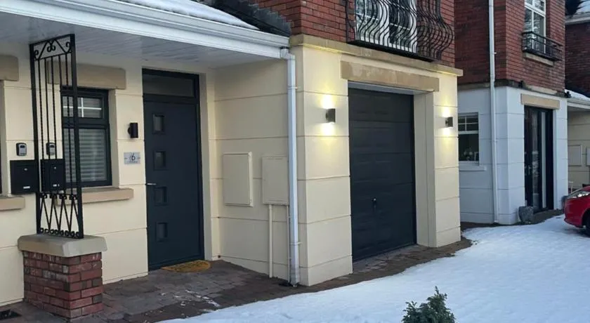 St Elmos Townhouse - Image 1