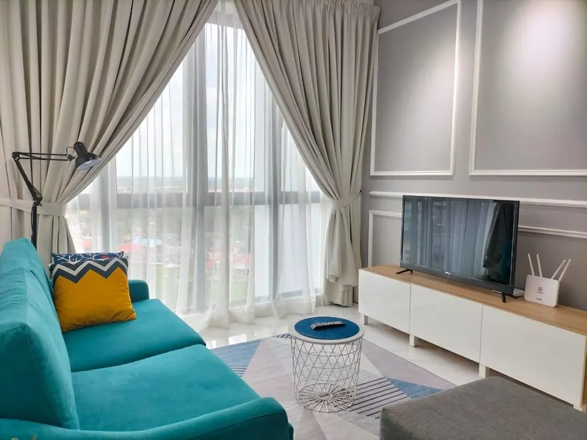 Zulanie Suite Troika Residence, SPACIOUS AND COZY WITH POOL, Free Wifi & Netflix in Golden Triangle of Kota Bharu - Image 1