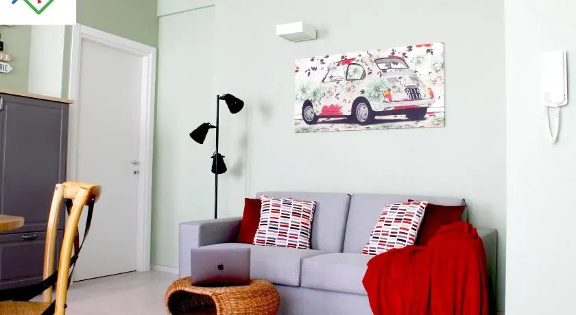 Il Melograno con Parcheggio Privato & Terrazza - Image 1