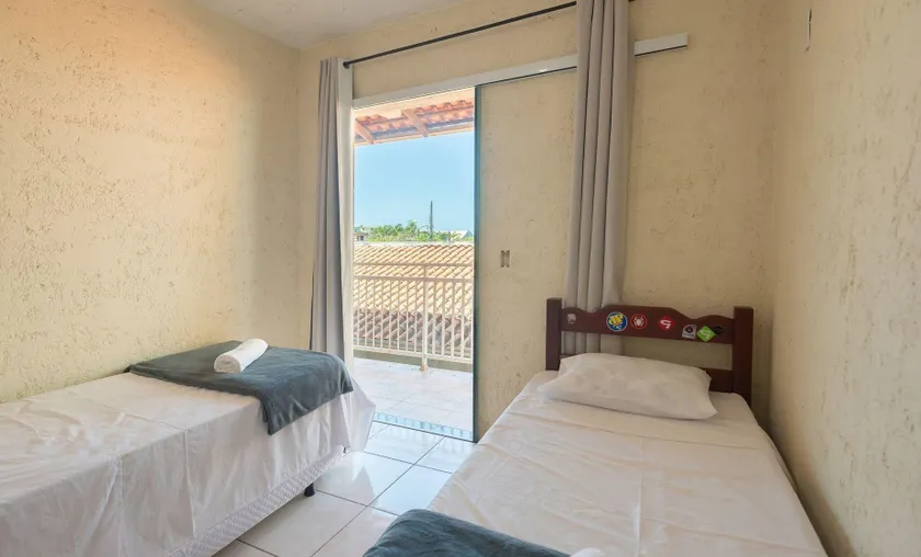 Casas completas em condomínio com piscina a 110m do Mar - ONIs - Image 1