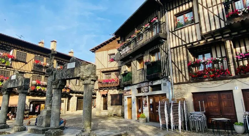 Hostal La Alberca - Image 1