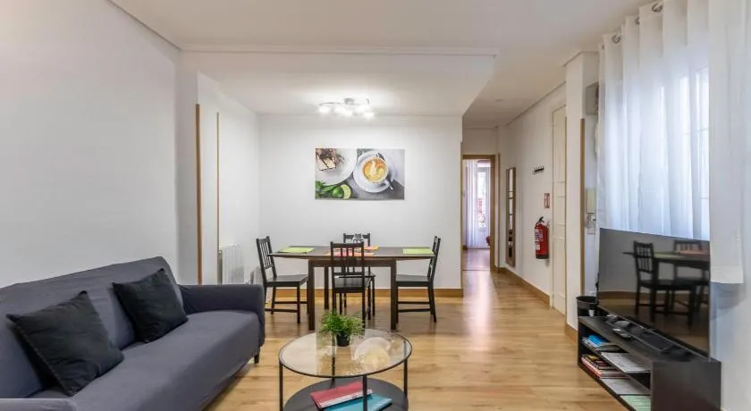 Apartamento junto al Guggenheim con parking gratuito - Image 1