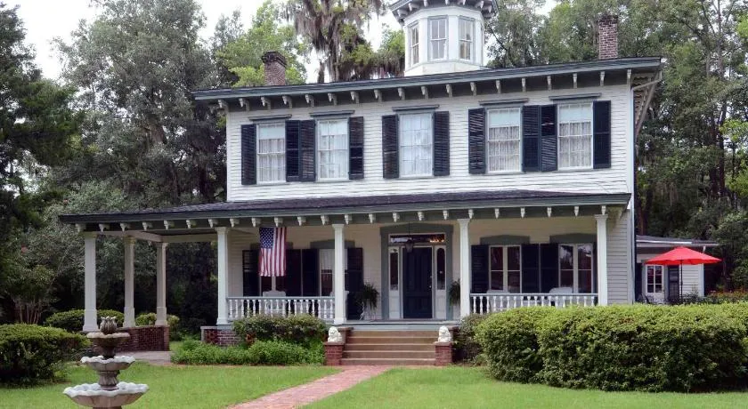 1872 Denham Inn - Image 1