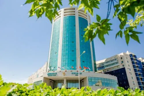Diplomat Hotel - Image 1