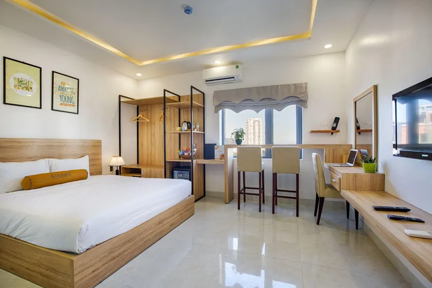 Continent Hotel Danang - Image 1