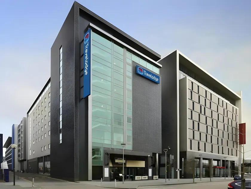 Travelodge Milton Keynes The Hub Hotel - Image 1