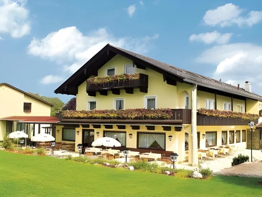 Hotel Friedenseiche - Image 1