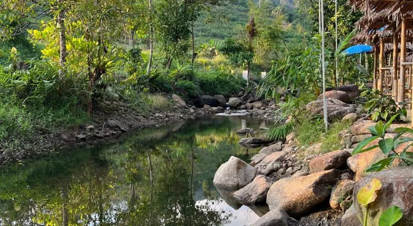 Baan Tarn Naam - Image 1