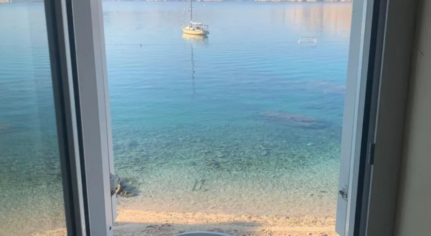 Room with a view - Image 1