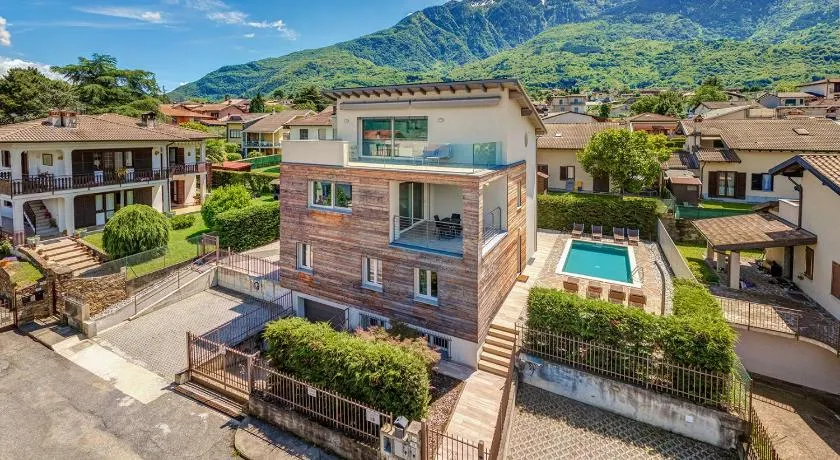 VILLA FAMILJ MED POOL COLICO CENTER - Image 1