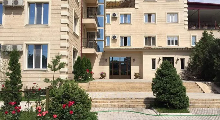 Rich Hotel - Image 1