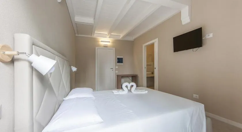Relais Borgo Camisa - Image 1