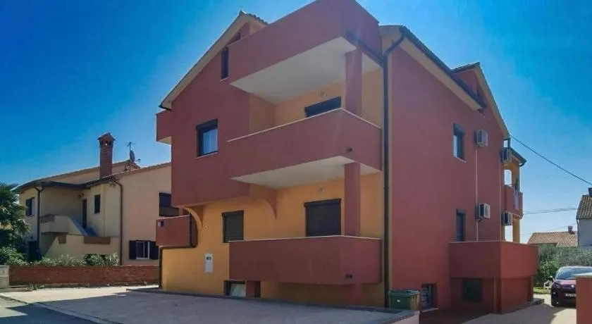 Apartments with parking space Novigrad - 24976 - Image 1