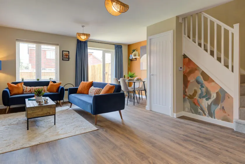 Marriott House sleeps 5 in Bourne with parking - Image 1