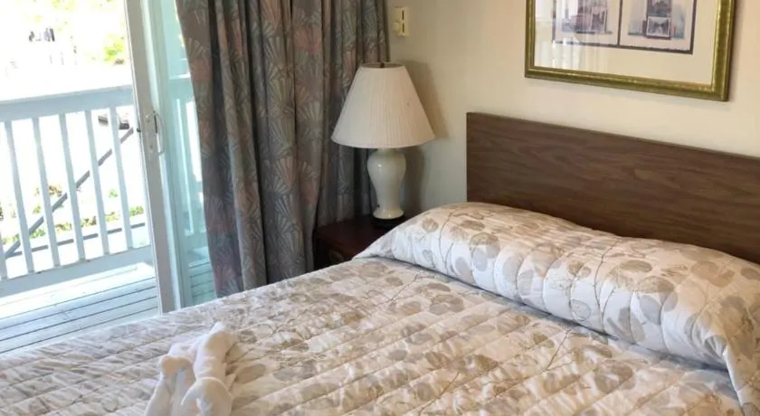 Alouette Beach Resort Economy Rooms - Image 1