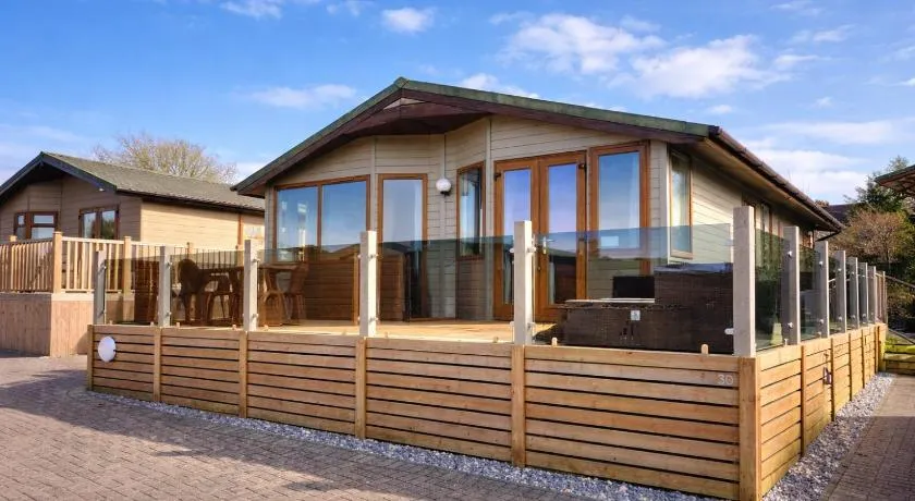 Beautiful Lodge Retreat - 3 Bedrooms - Sleeps 6 - Image 1