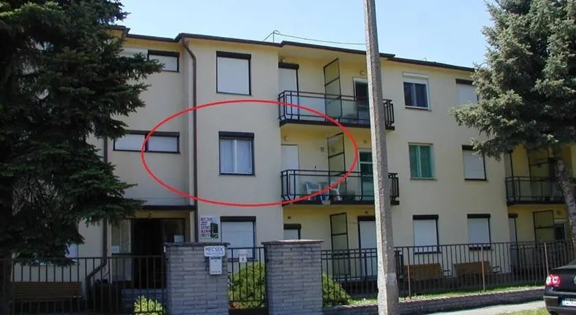 Mecsek üdülő ingyenes klímával 300 m-re a fürdőtől - Image 1