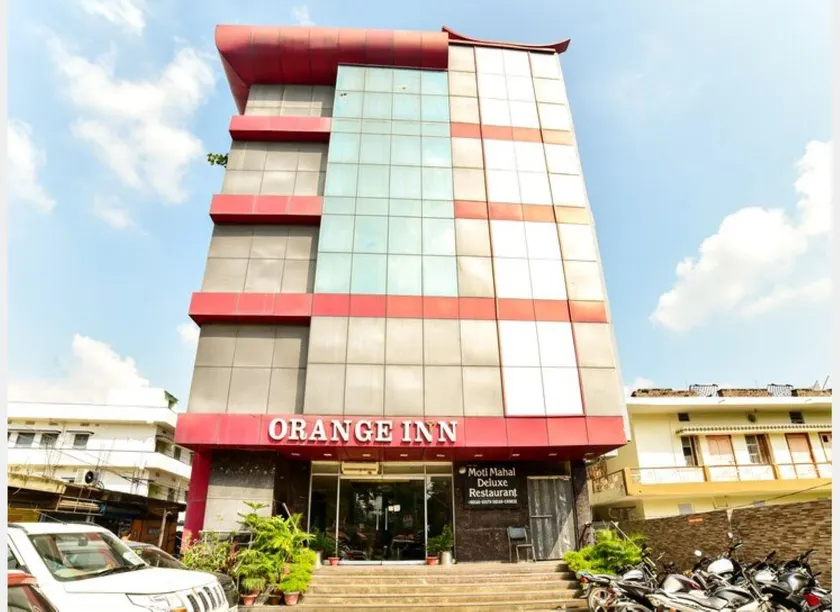 Hotel Orange Inn - Image 1