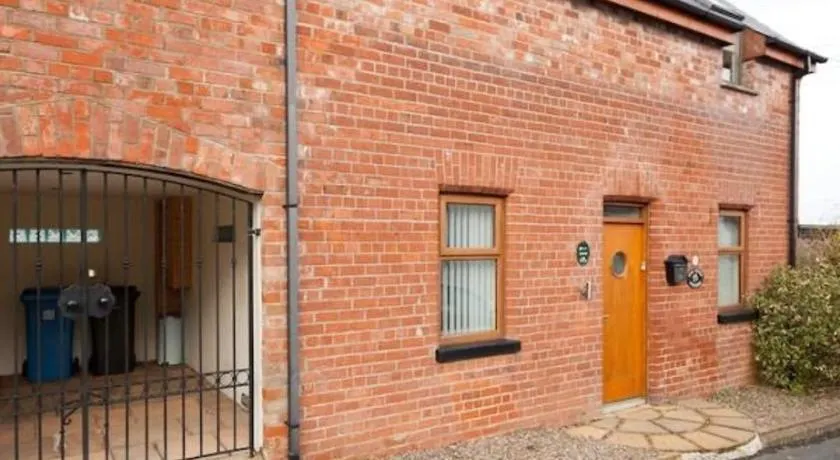Mews Cottage Bangor - Image 1