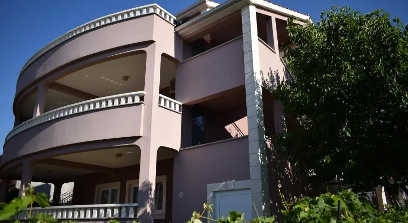 Apartments Bazina - Image 1