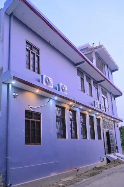 Shree Ram Palace - Image 1