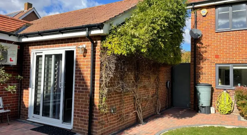 Fully Detached Studio Annexe with King Bed for 2 & Sofa Bed for 2 - Image 1