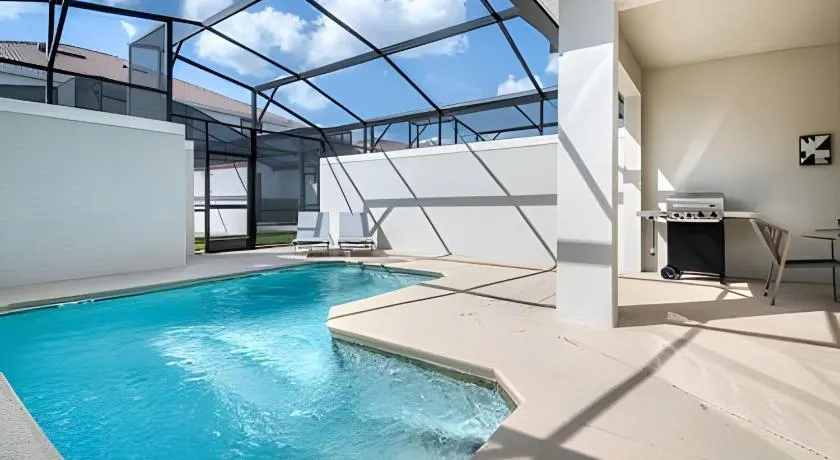 Townhouse 4Q no Storey Lake c/ Piscina - Image 1