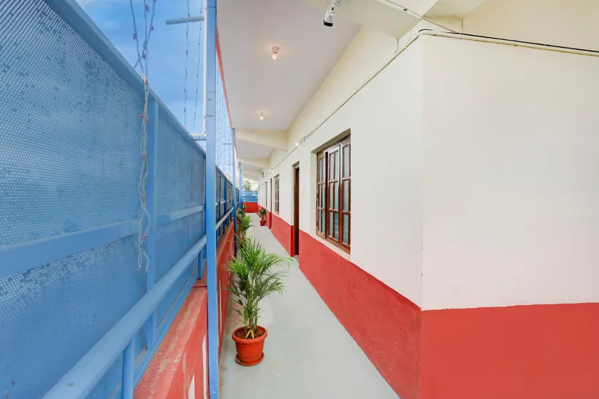 Hotel O AADITYA COMFORTS BOARDING & LODGING - Image 1