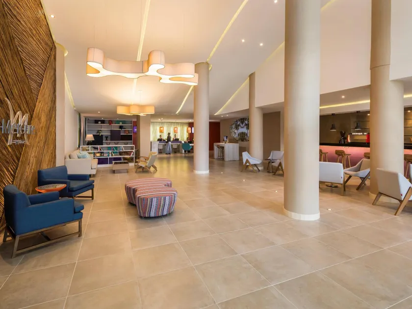 Courtyard by Marriott Santa Marta Resort - Image 1