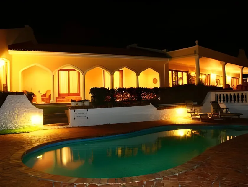 Apricot Gardens Guesthouse - Image 1