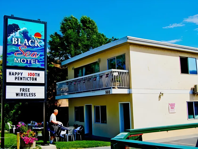 Black Sea Motel - Image 1