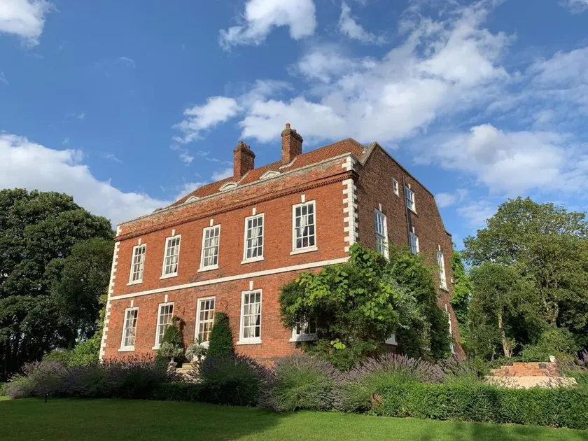 BARDNEY HALL - Image 1