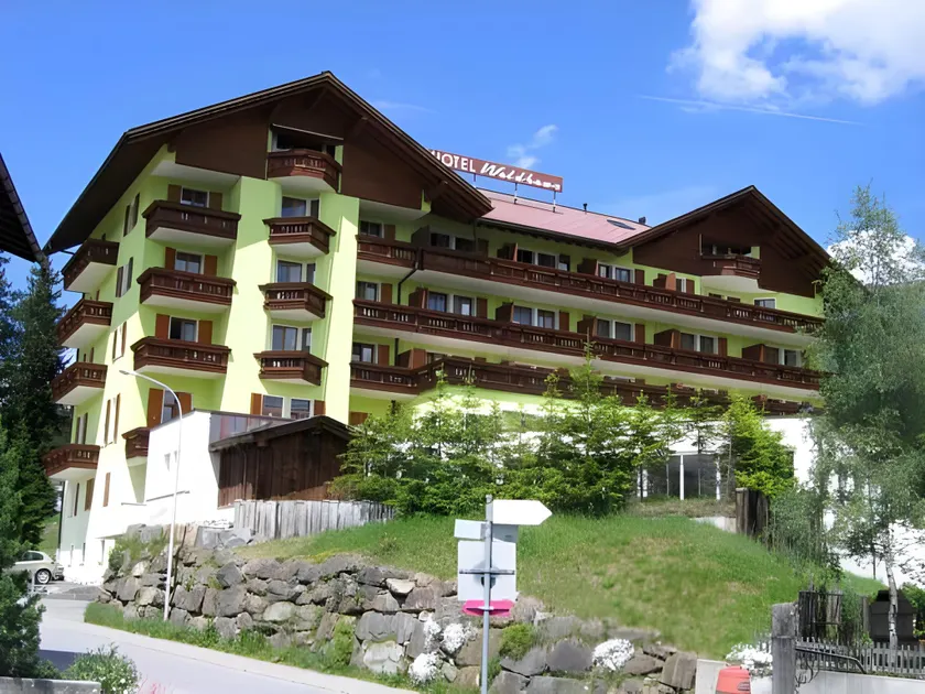 Hotel Waldhaus am See - Image 1