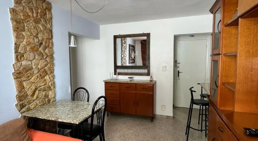 Lindo apartamento em Icaraí perto de tudo. - Image 1