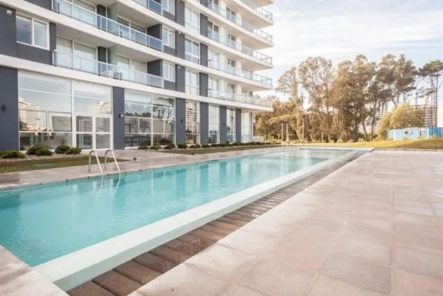 Torre One II Punta Del Este - Image 1