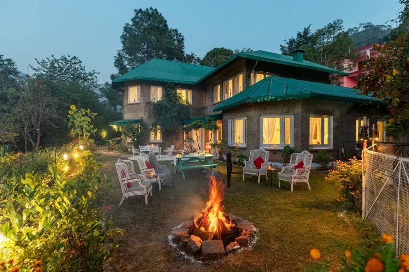 Alaya Stays 3 BHK Pet-friendly with Garden - Chalet Vie Villa - Image 1