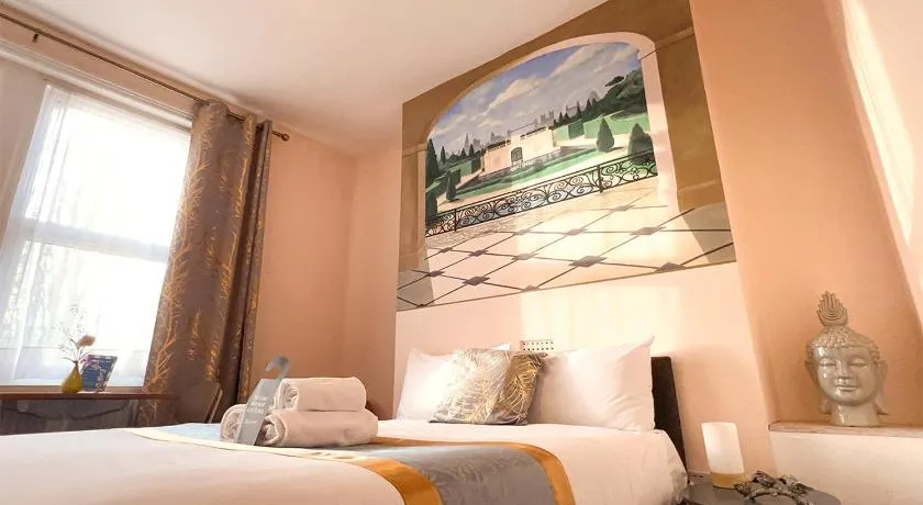 United Lodge Hotel - Image 1