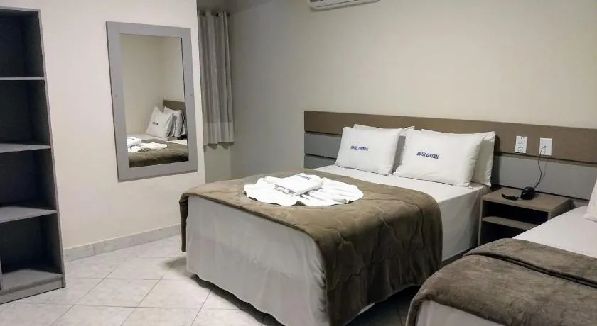 Hotel Central - Image 1