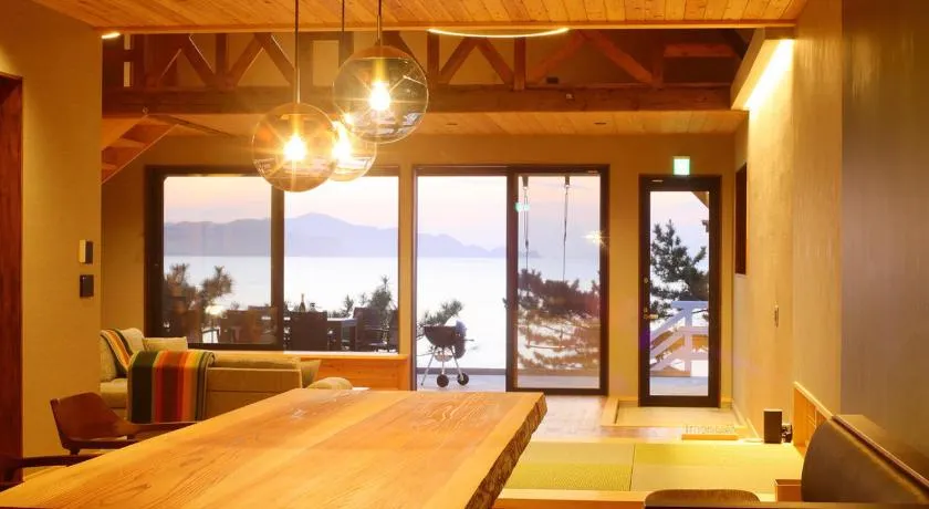 夕日ヶ浦温泉 天然温泉 茜海旅館 - Image 1