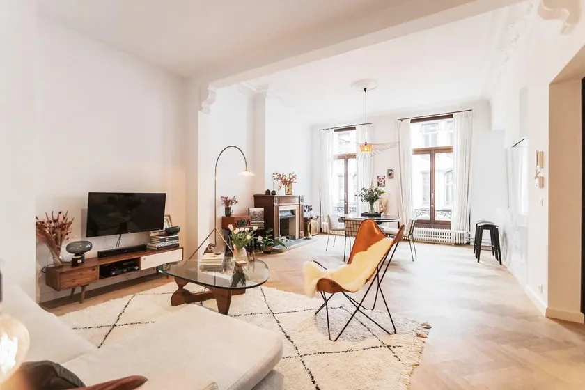 High ceilings/garage/balcony 5* apartment - Image 1
