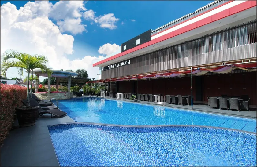 Grand Hatika Hotel - Image 1