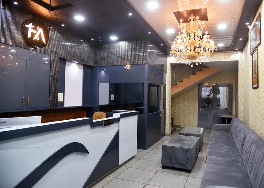 Hotel Anita Inn - Image 1