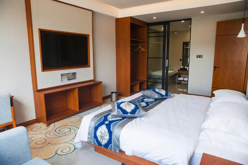 Huangguan Hotel - Image 1