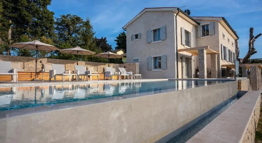 Restaurant & Villa Morgan - Image 1